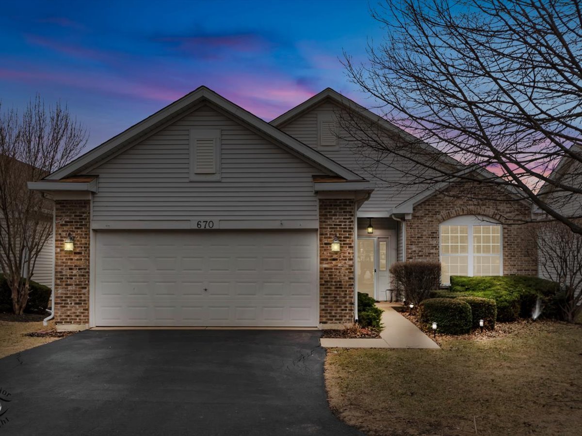 670 Wellston Lane Romeoville, IL 60446 - Photo 3 of 34