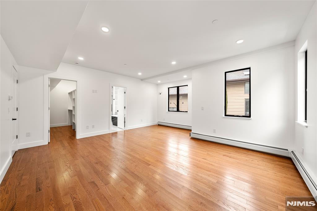 1456 River Road, Unit B Edgewater, NJ 07020 - Photo 15 of 38