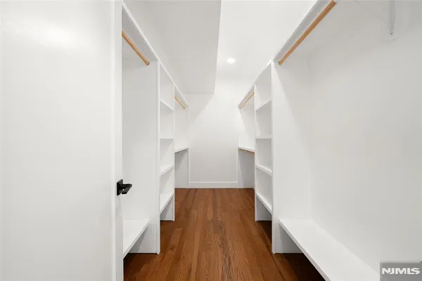 $11,000 | 1456 River Road, Unit B, Edgewater, NJ 07020