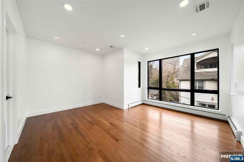 1456 River Road, Unit B Edgewater, NJ 07020 - Photo 20 of 38