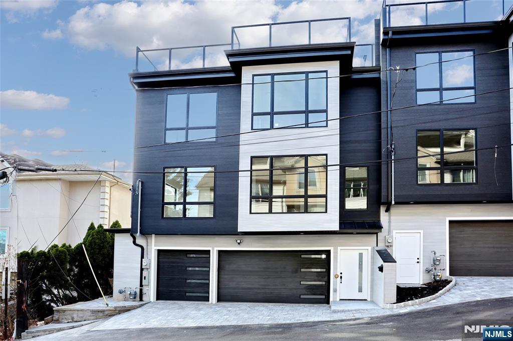 1456 River Road Edgewater, NJ 07020 - Photo 2 of 38