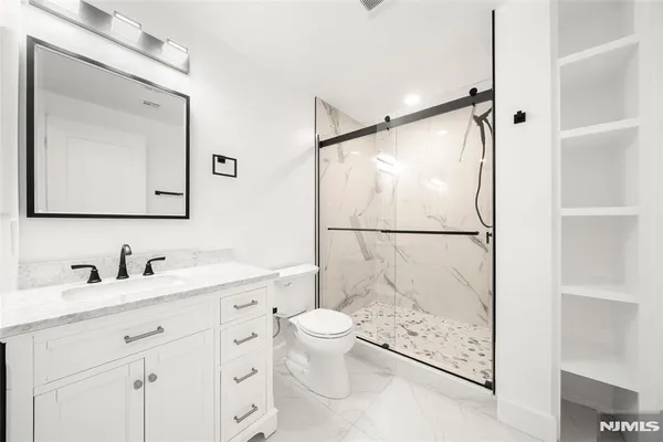 $11,000 | 1456 River Road, Unit B, Edgewater, NJ 07020