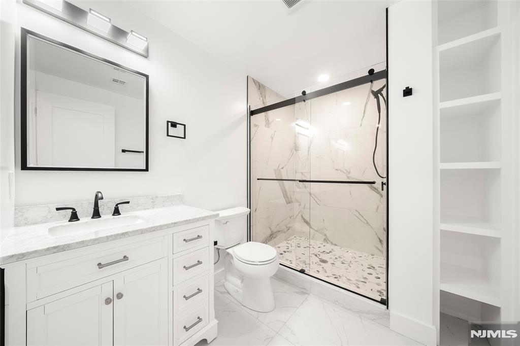 1456 River Road, Unit B Edgewater, NJ 07020 - Photo 22 of 38