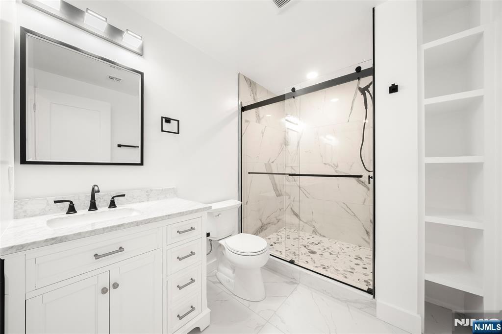 1456 River Road, Unit B Edgewater, NJ 07020 - Photo 22 of 38