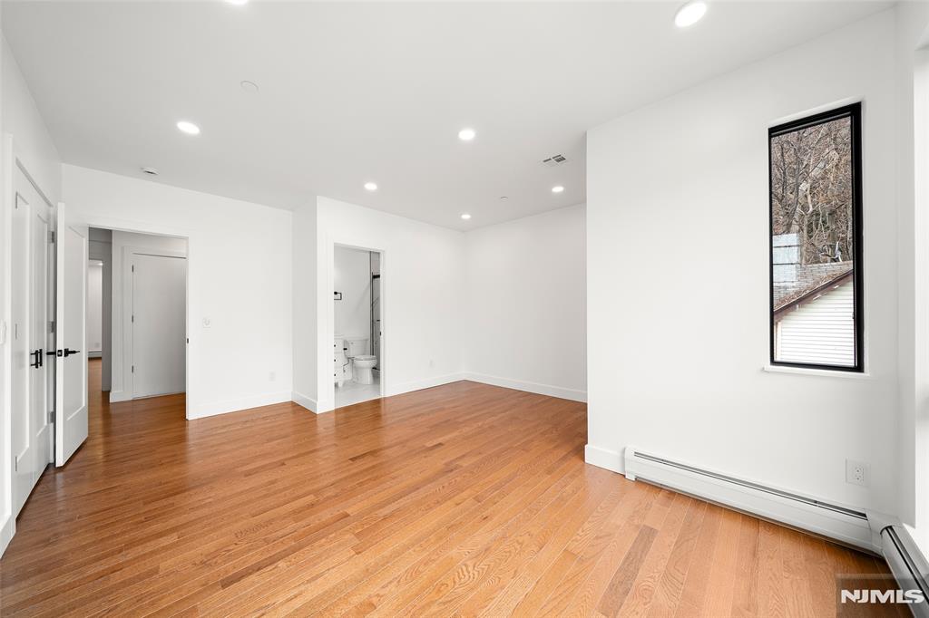 1456 River Road, Unit B Edgewater, NJ 07020 - Photo 23 of 38