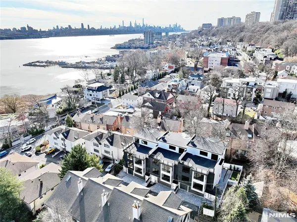 $11,000 | 1456 River Road, Unit B, Edgewater, NJ 07020