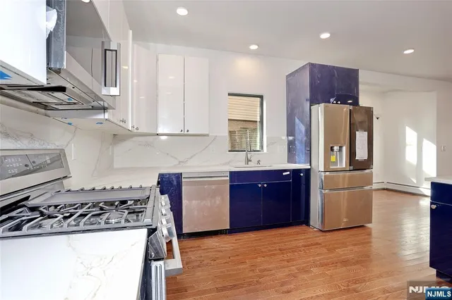 $13,500 | 1456 River Road, Edgewater, NJ 07020