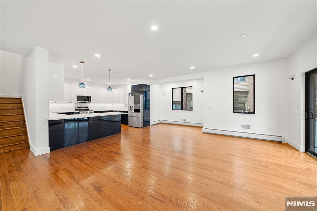 1456 River Road, Unit B Edgewater, NJ 07020 - Photo 7 of 38