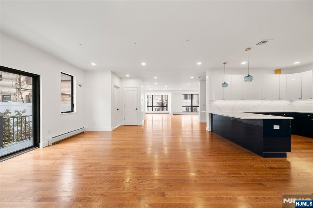 1456 River Road, Unit B Edgewater, NJ 07020 - Photo 8 of 38