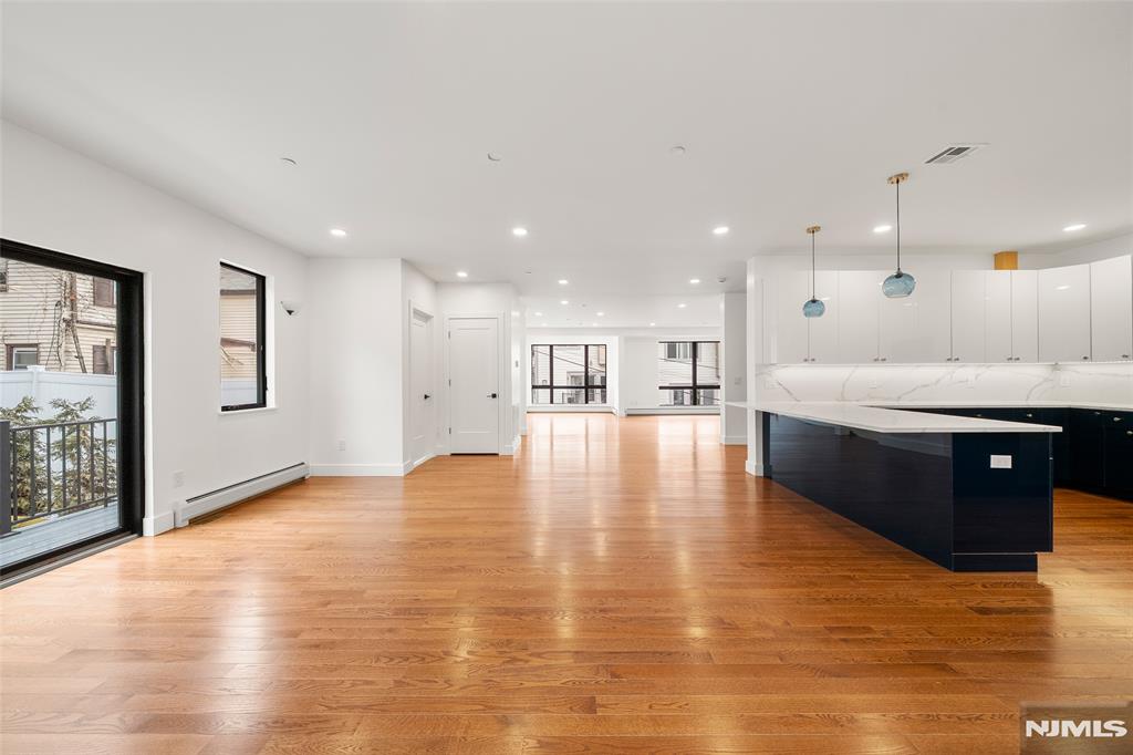 1456 River Road, Unit B Edgewater, NJ 07020 - Photo 8 of 38