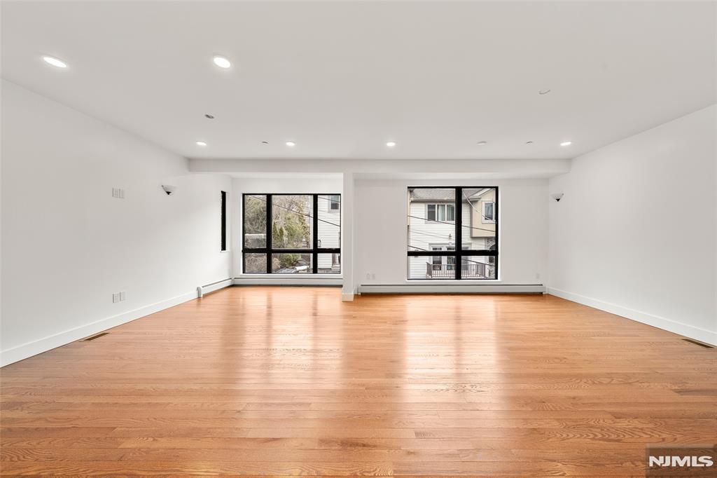 1456 River Road, Unit B Edgewater, NJ 07020 - Photo 10 of 38