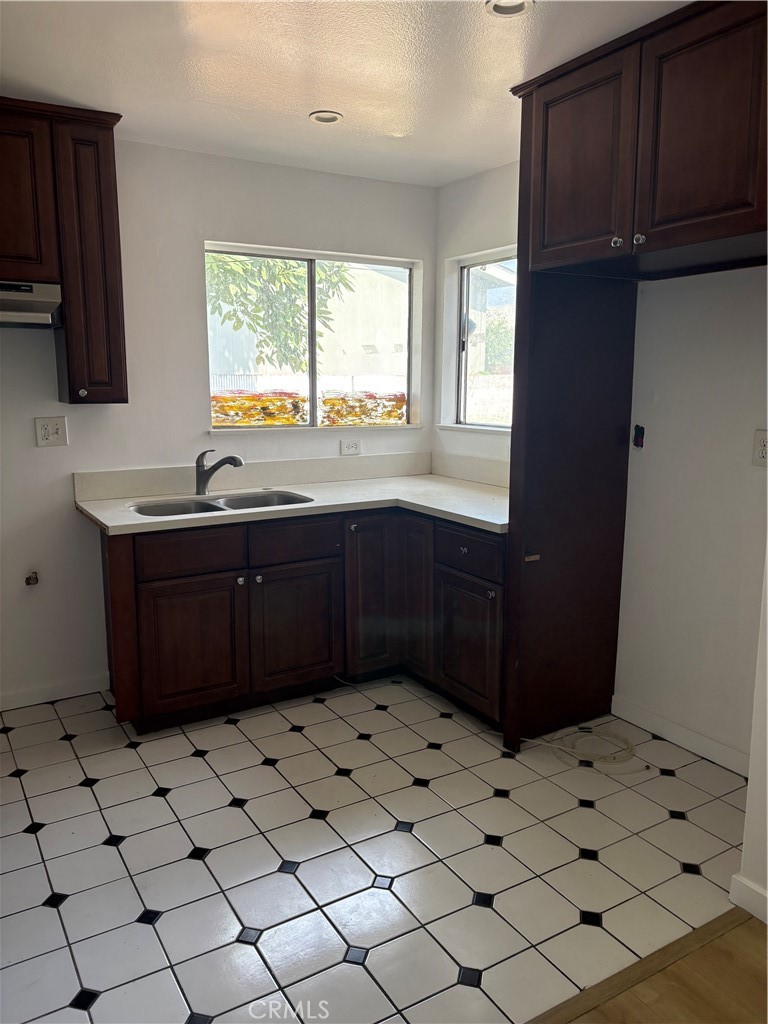 4619 West 3rd Street Santa Ana, CA 92703 - Photo 4 of 14
