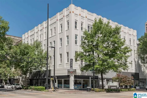 $1,800 | 300 20th Street North, Unit 308, Birmingham, AL 35203
