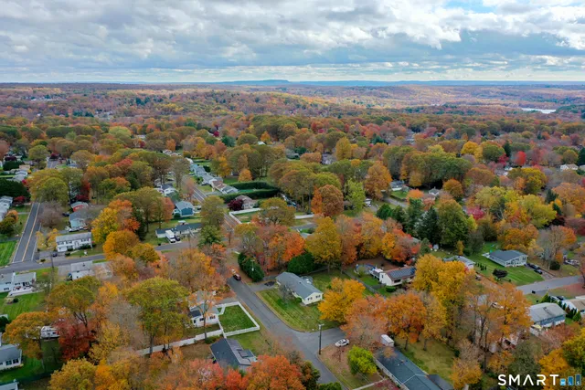 $375,000 | 17 Forest View Drive, Wolcott, CT 06716