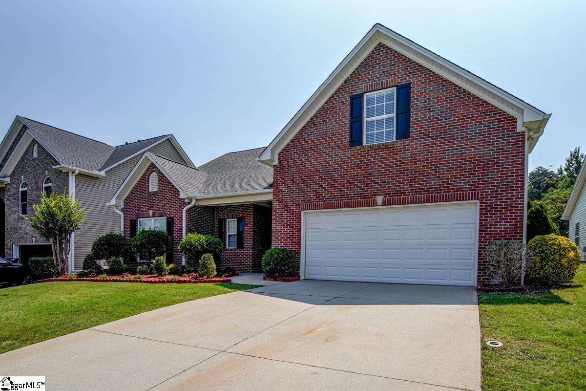 704 Center Road Taylors, SC 29687 - Photo 3 of 37