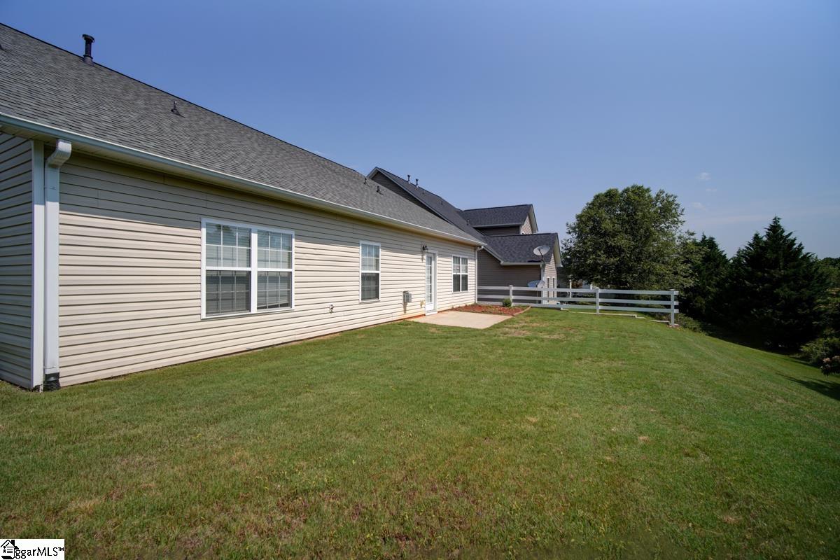 704 Center Road Taylors, SC 29687 - Photo 33 of 37