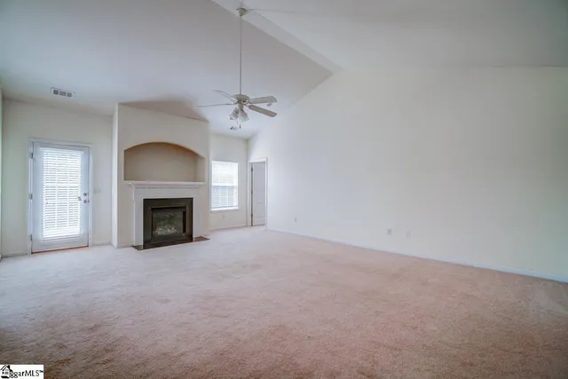 $2,100 | 704 Center Road, Taylors, SC 29687