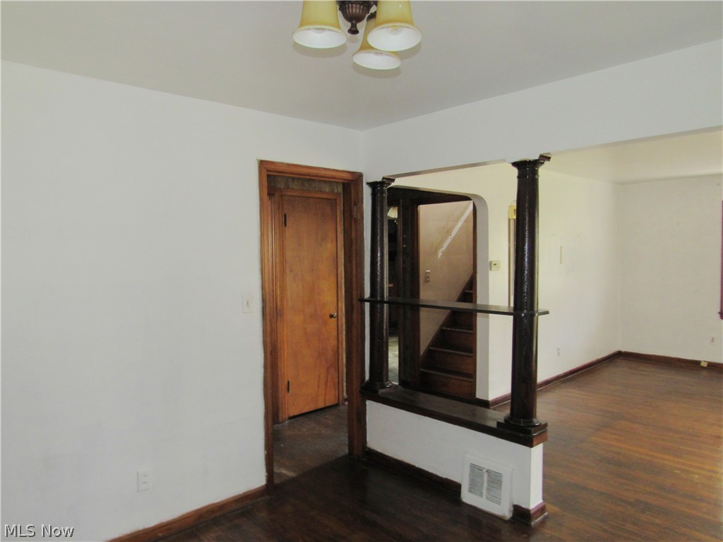 4067 East 187th Street Cleveland, OH 44122 - Photo 11 of 26 Gallery Image 11