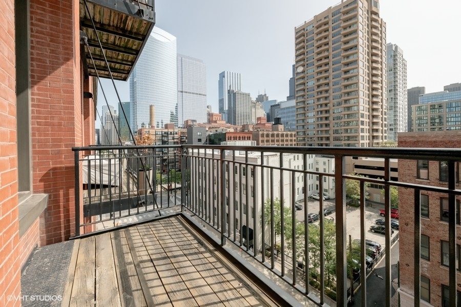 616 West Fulton Street, Unit 219 Chicago, IL 60661 - Photo 16 of 18