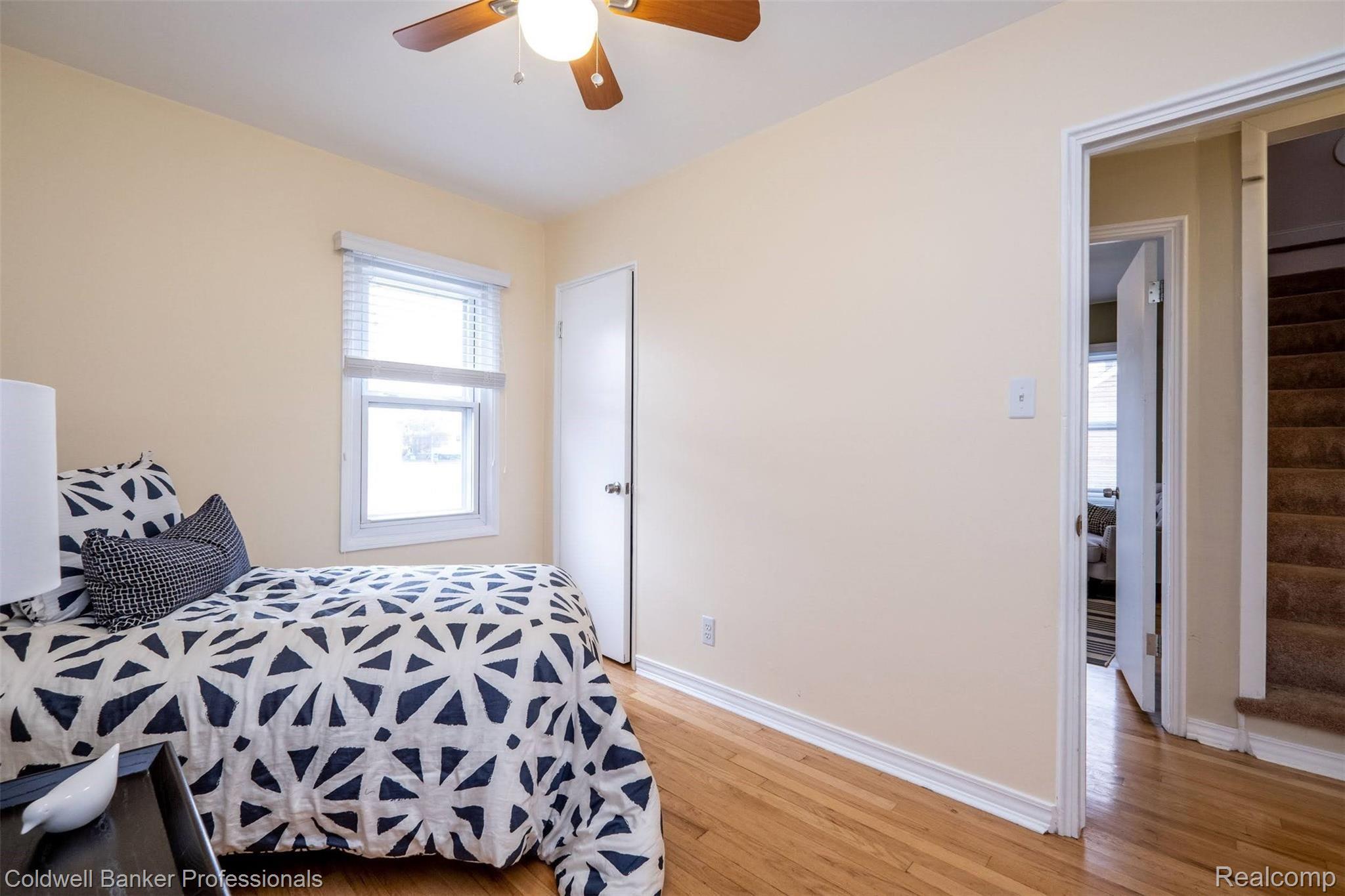 1089 Cambridge Road Berkley, MI 48072 - Photo 15 of 34 1089 Cambridge (16 of 38).jpg