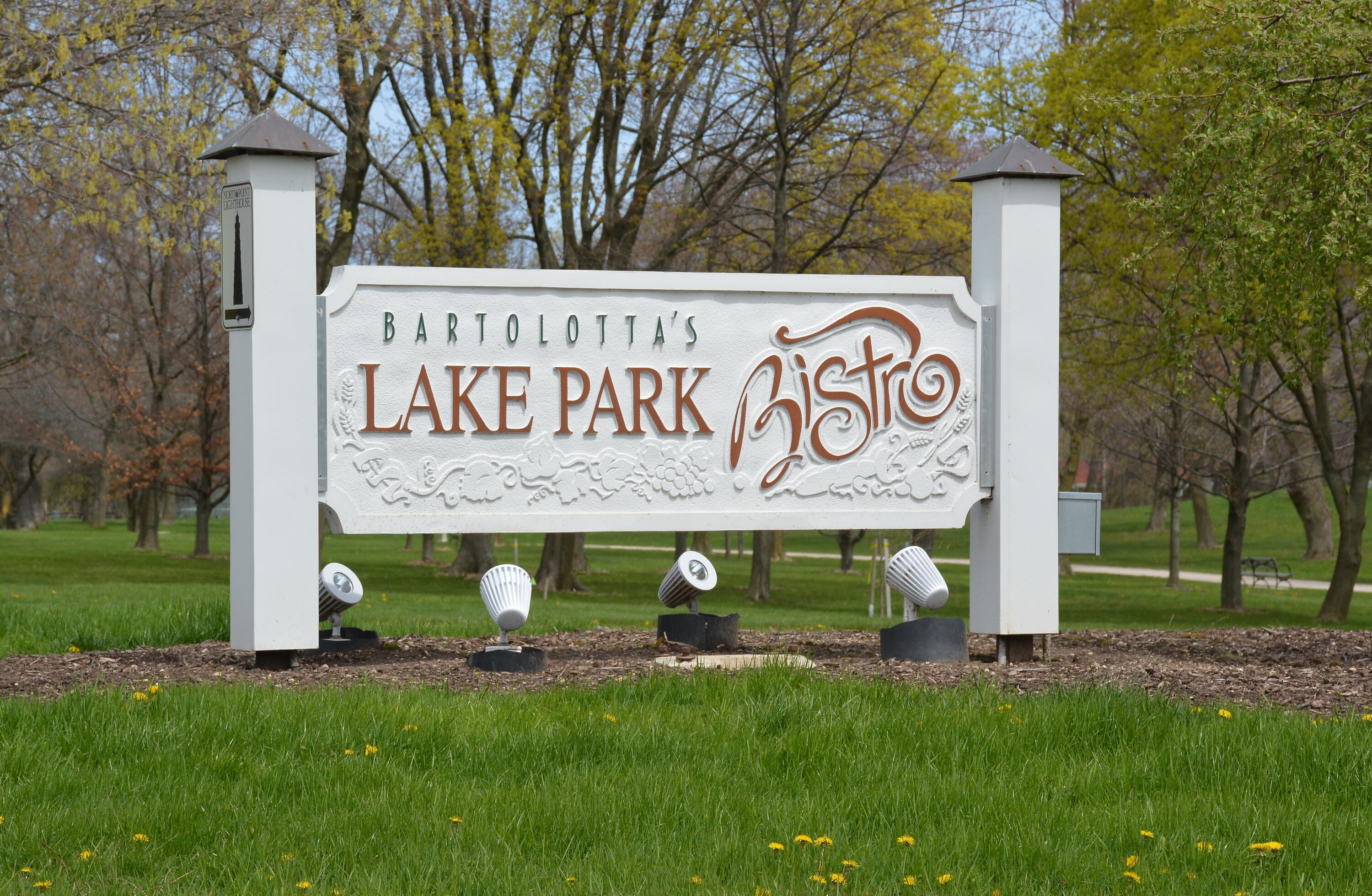 2527 North Stowell Avenue, Unit 1 Milwaukee, WI 53211 - Photo 28 of 36 DSC_0018