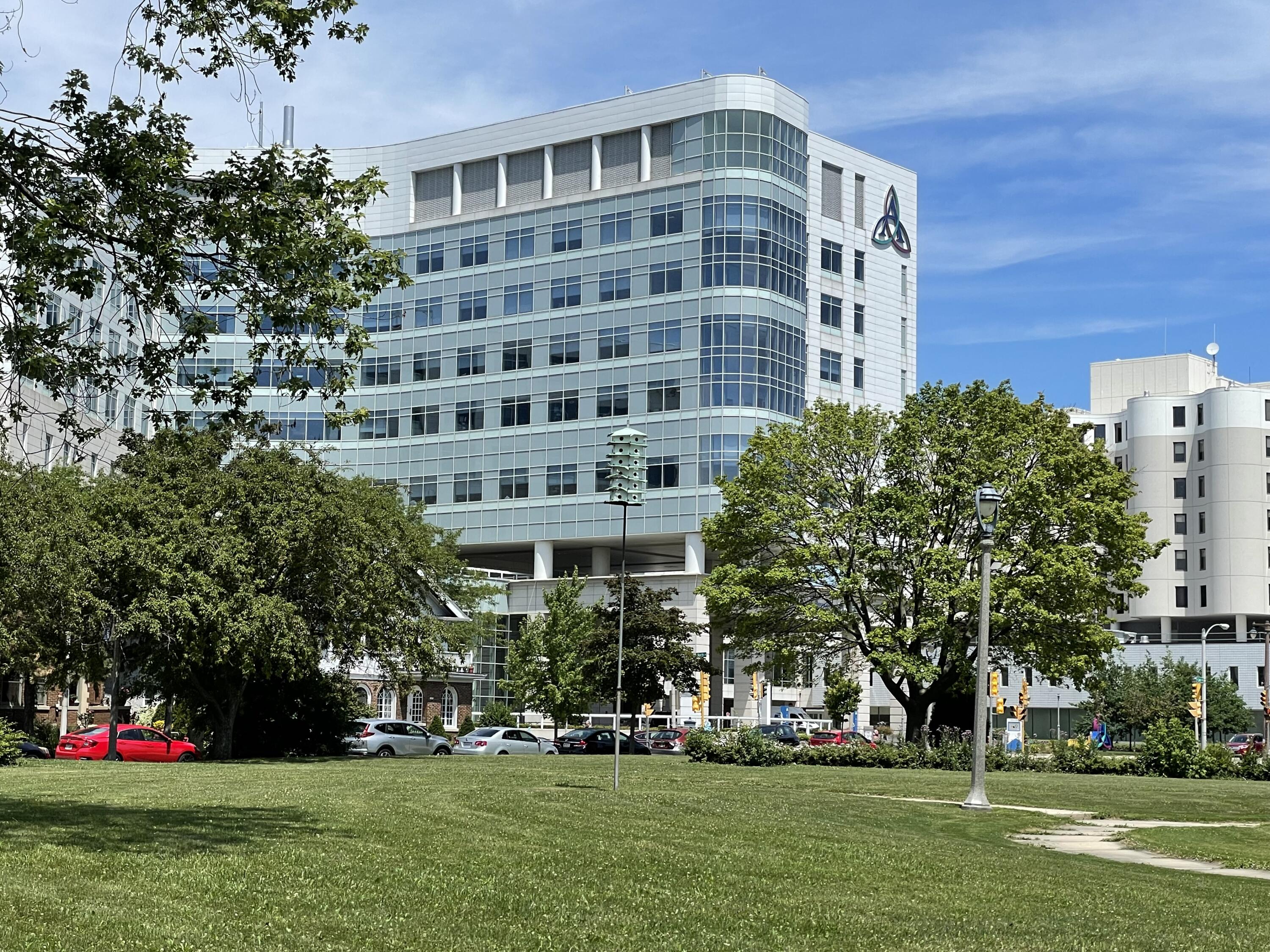 2527 North Stowell Avenue, Unit 1 Milwaukee, WI 53211 - Photo 36 of 36 IMG_0803