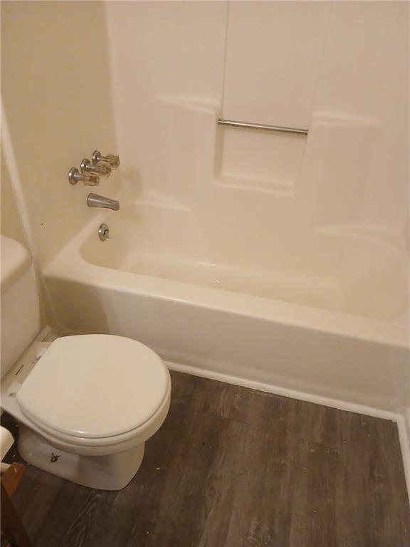 39 Hannon Way, Unit 2 Cartersville, GA 30120 - Photo 5 of 5 a bathroom with a toilet and a bathtub