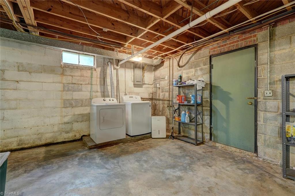 1875 Darwick Road Winston-Salem, NC 27127 - Photo 18 of 30 Gallery Image 18