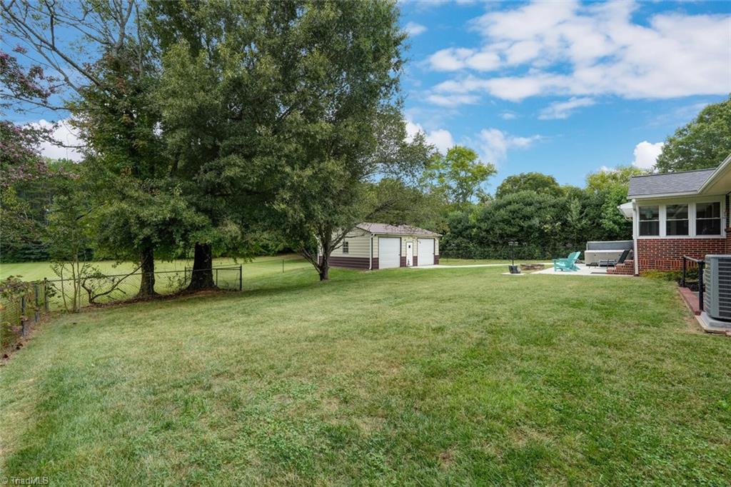 1875 Darwick Road Winston-Salem, NC 27127 - Photo 27 of 30 Gallery Image 27