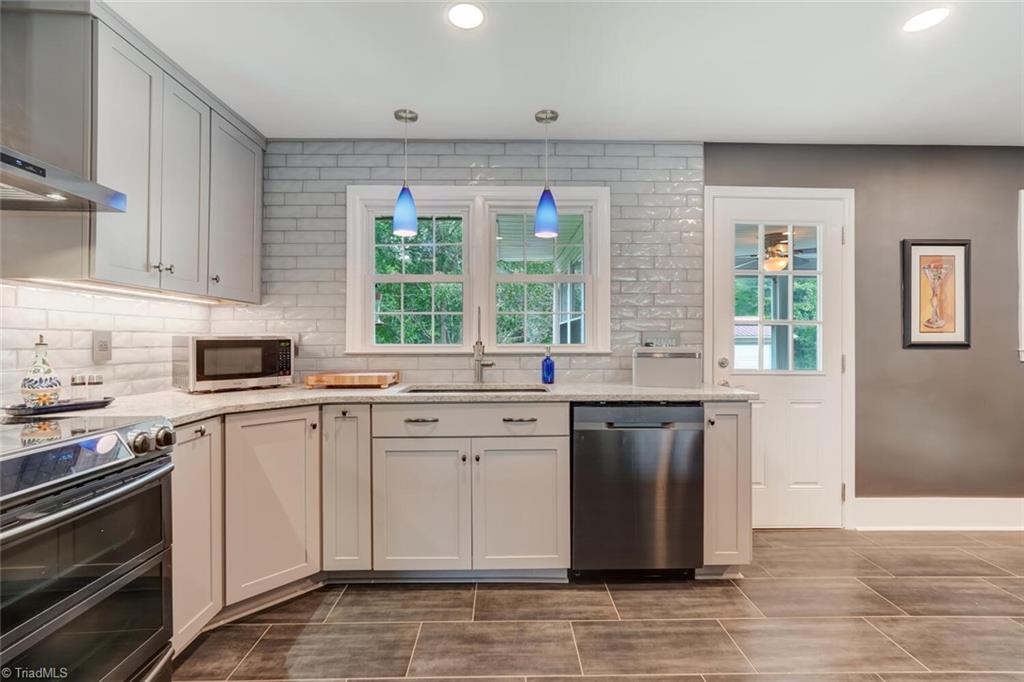 1875 Darwick Road Winston-Salem, NC 27127 - Photo 10 of 30 Gallery Image 10
