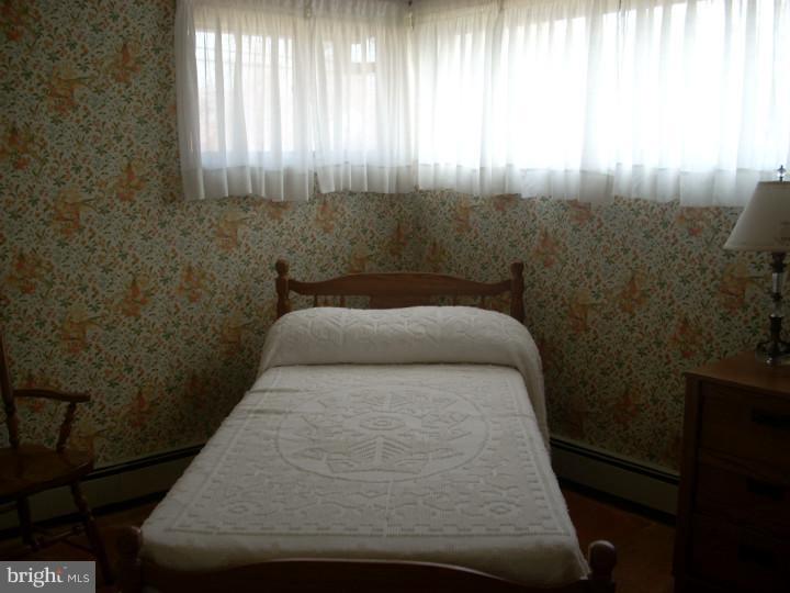 23 Calicobush Road Levittown, PA 19057 - Photo 11 of 14 Bedroom 4