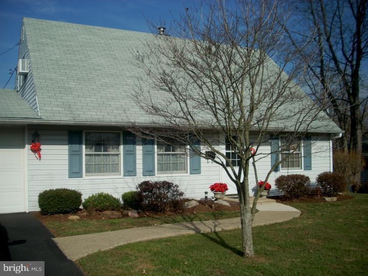 23 Calicobush Road Levittown, PA 19057 - Photo 3 of 14 Exterior Front