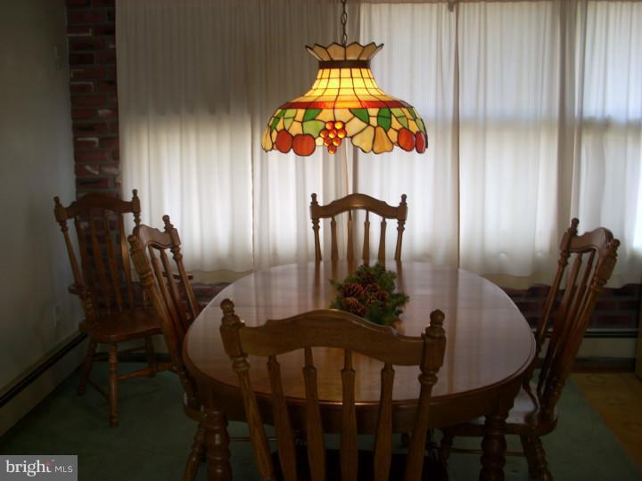 23 Calicobush Road Levittown, PA 19057 - Photo 6 of 14 Dining Room