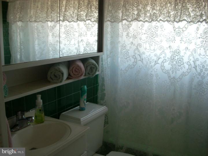 23 Calicobush Road Levittown, PA 19057 - Photo 8 of 14 Bathroom