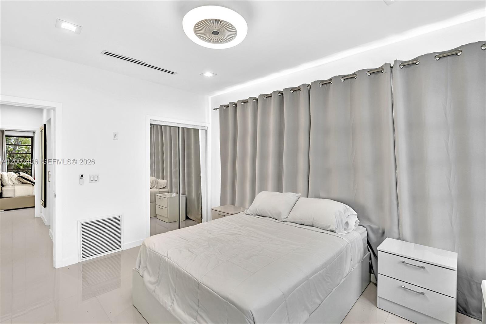 1002 10th Street, Unit 1002 Miami Beach, FL 33139 - Photo 46 of 71