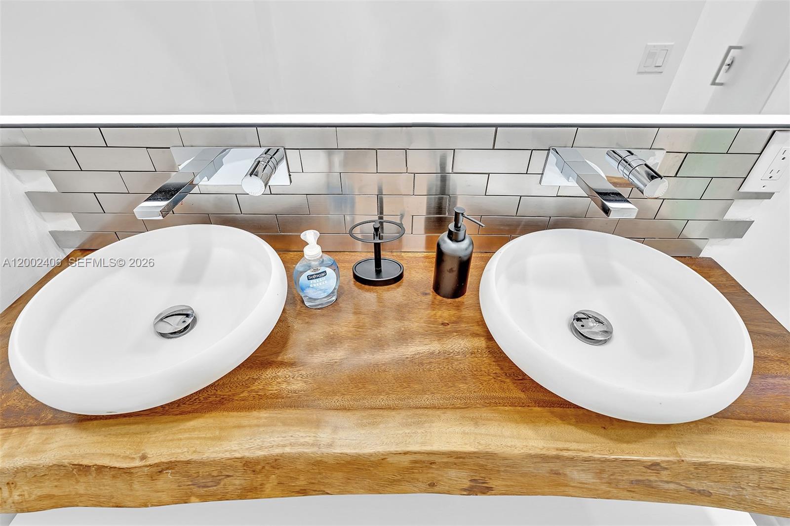 1002 10th Street, Unit 1002 Miami Beach, FL 33139 - Photo 59 of 71