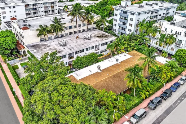 $4,500 | 1002 10th Street, Unit 1002, Miami Beach, FL 33139