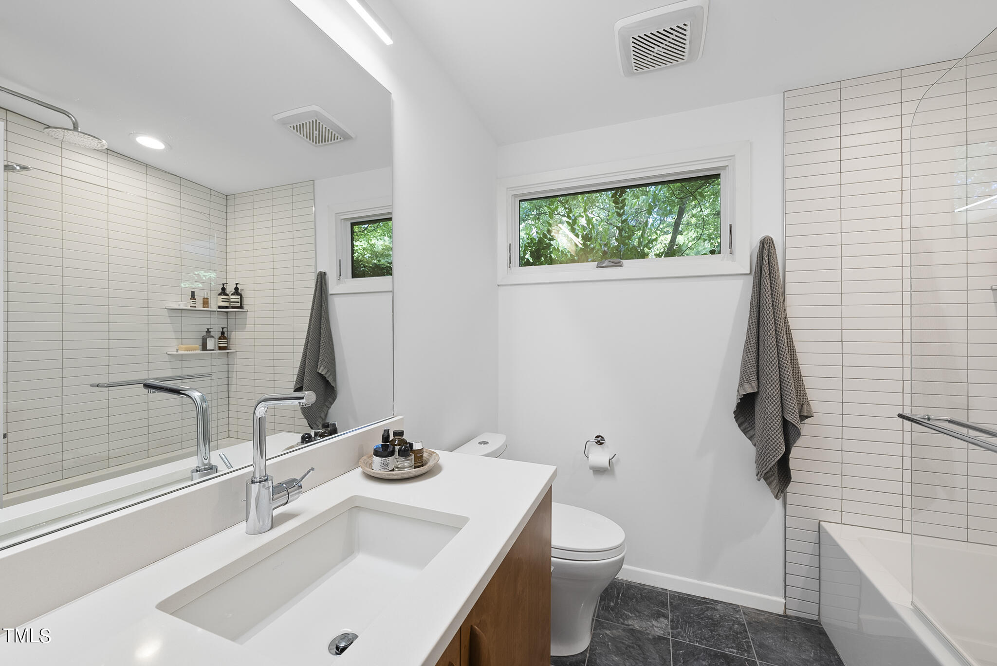 714 Lake Boone Trail Raleigh, NC 27607 - Photo 9 of 59 DSC06358