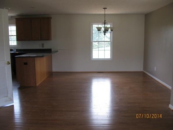1074 Calico Rock Road Rocky Mount, VA 24151 - Photo 6 of 13 DINING AREA