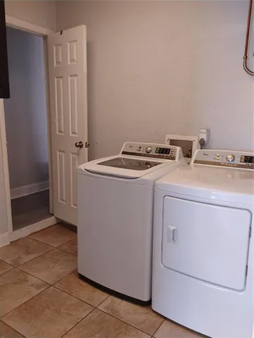 $559,900 | 2256 Colonial Boulevard West, Palm Harbor, FL 34683