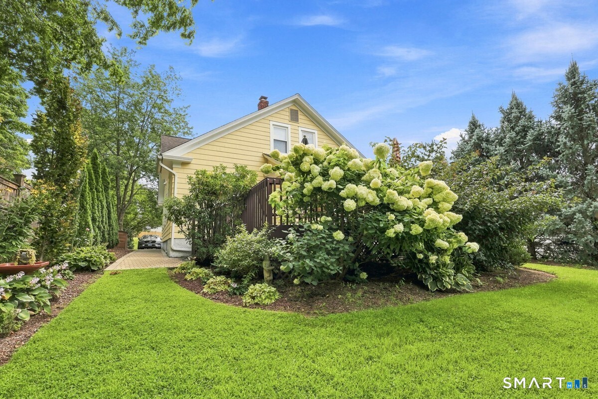 Stonehouse Road, Unit 40 Trumbull, CT 06611 - Photo 18 of 19 Gallery Image 18