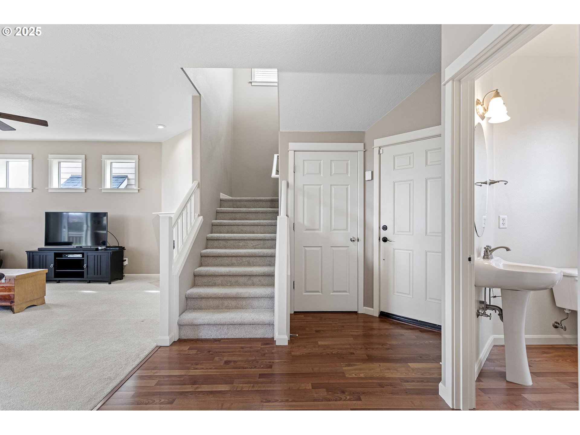 5462 Pranz Place Eugene, OR 97402 - Photo 20 of 43 a view interior of a house and an empty room with wooden floor