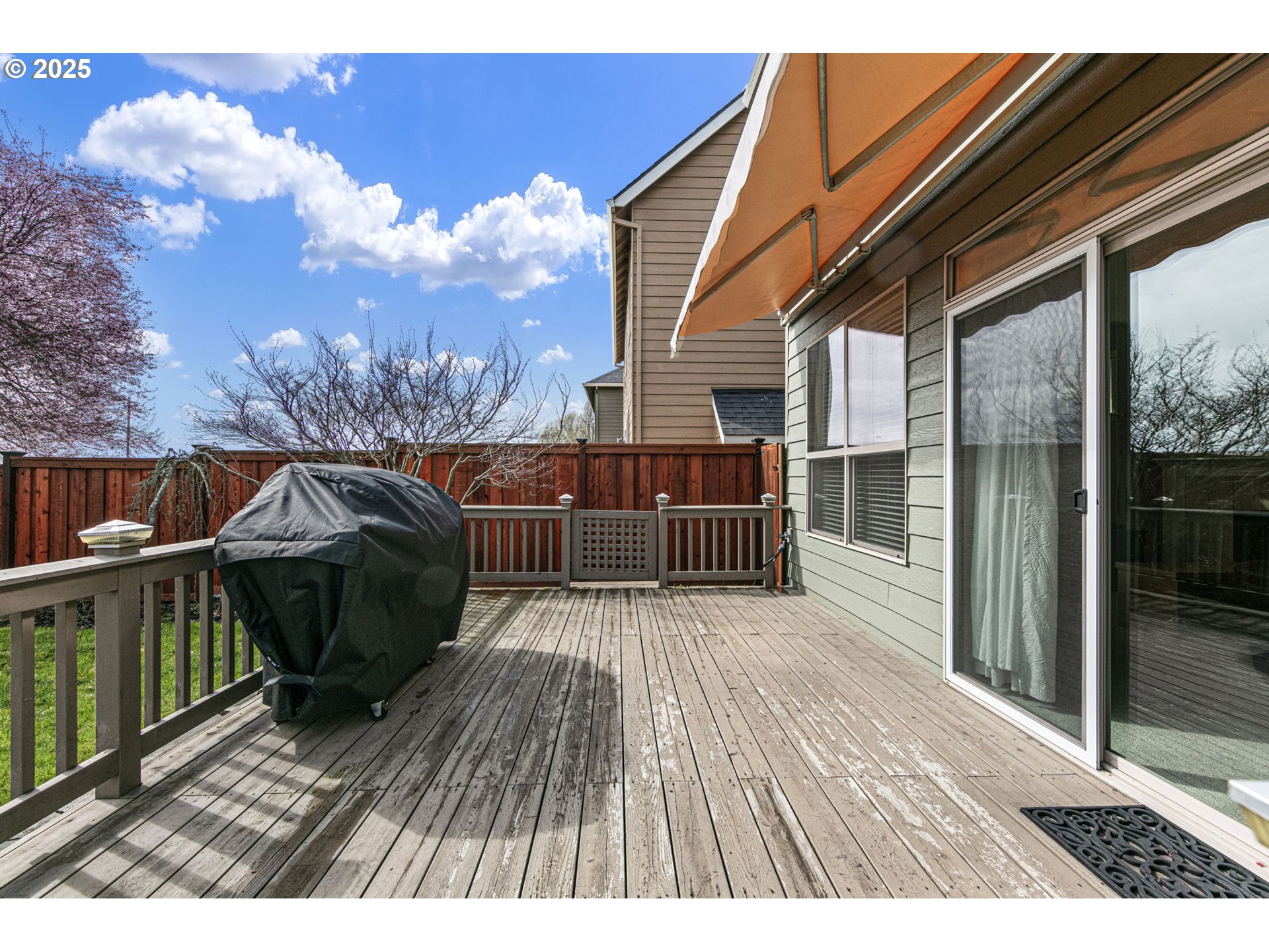 5462 Pranz Place Eugene, OR 97402 - Photo 41 of 43 a view of balcony with wooden floor