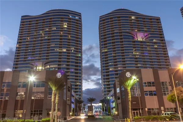 $6,213 | 4575 Dean Martin Drive, Unit 1912, Las Vegas, NV 89103