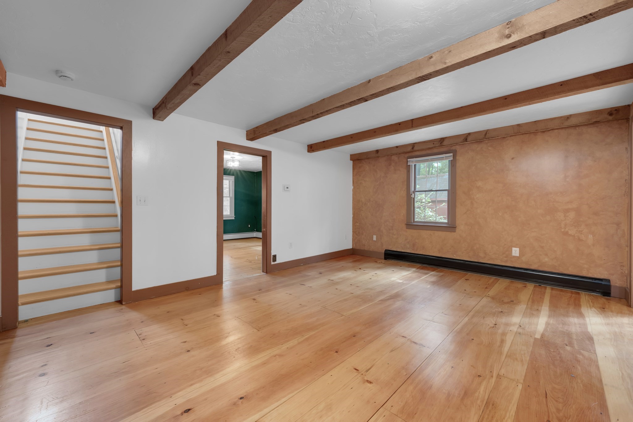 756 Bemis Road Warren, MA 01585 - Photo 6 of 38 Gallery Image 6
