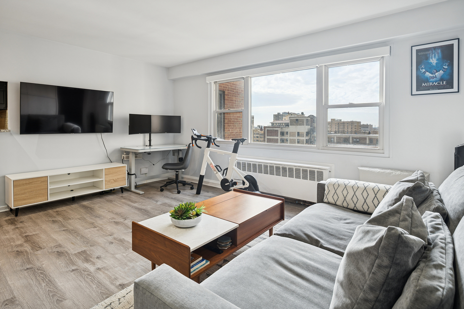 2909 North Sheridan Road, Unit 1001 Chicago, IL 60657 - Photo 5 of 14