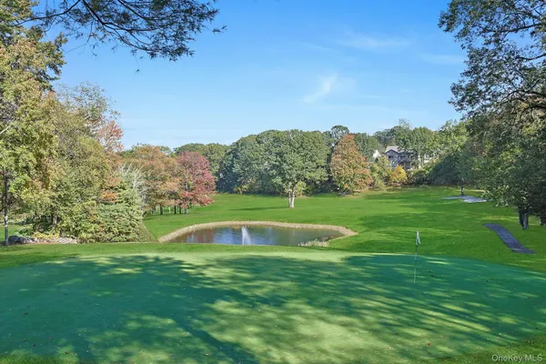 $1,100,000 | 593 B Heritage Hills, Somers, NY 10589