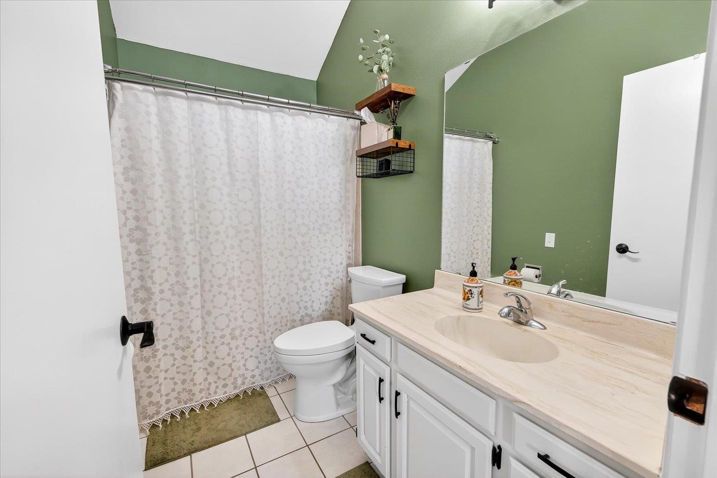 549 Knightsbridge Road, Unit 549 Waunakee, WI 53597 - Photo 27 of 48