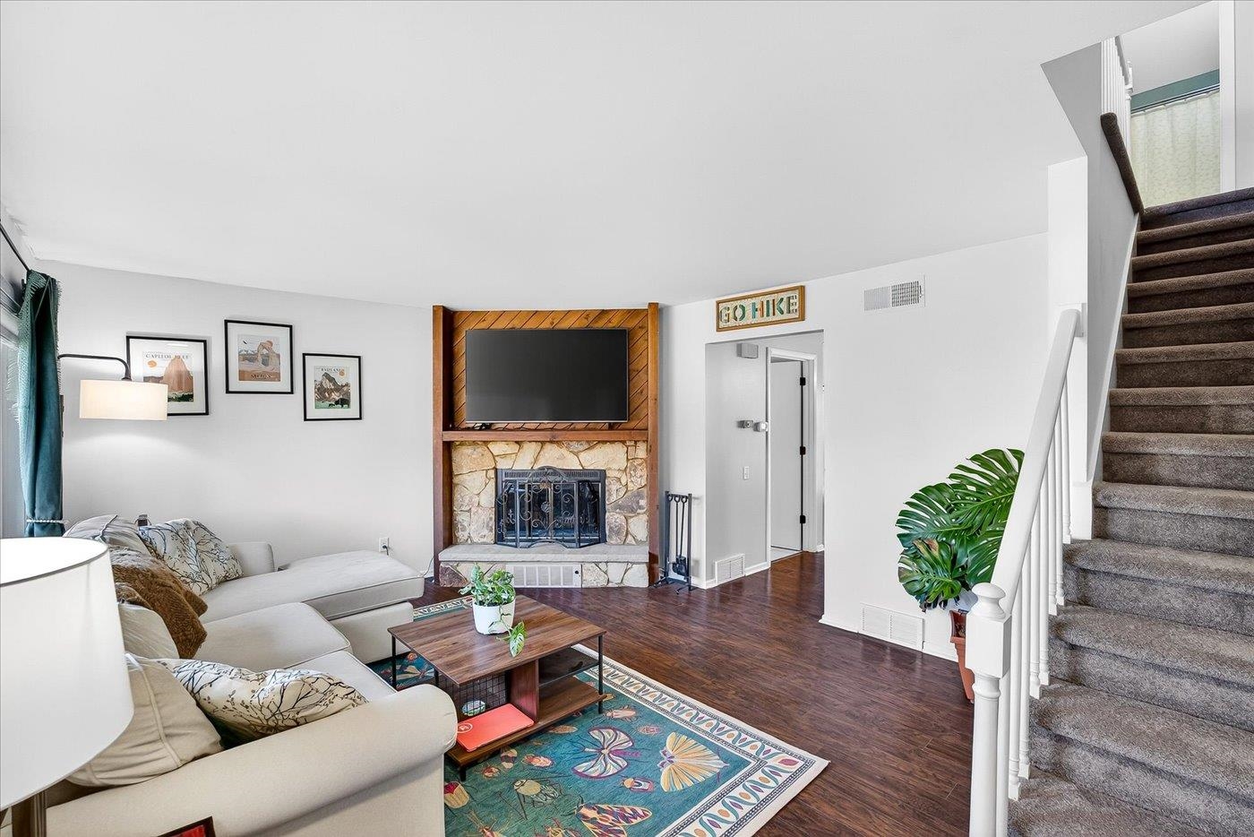 549 Knightsbridge Road, Unit 549 Waunakee, WI 53597 - Photo 3 of 48