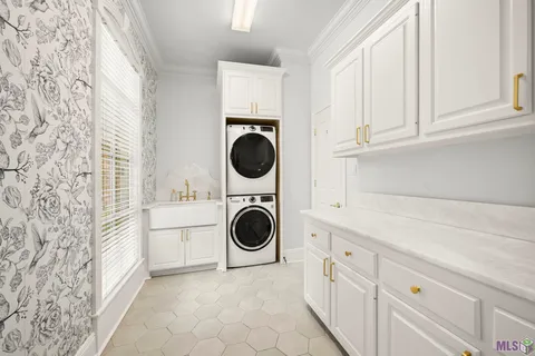 $620,000 | 6250 Beau Douglas Avenue, Gonzales, LA 70737